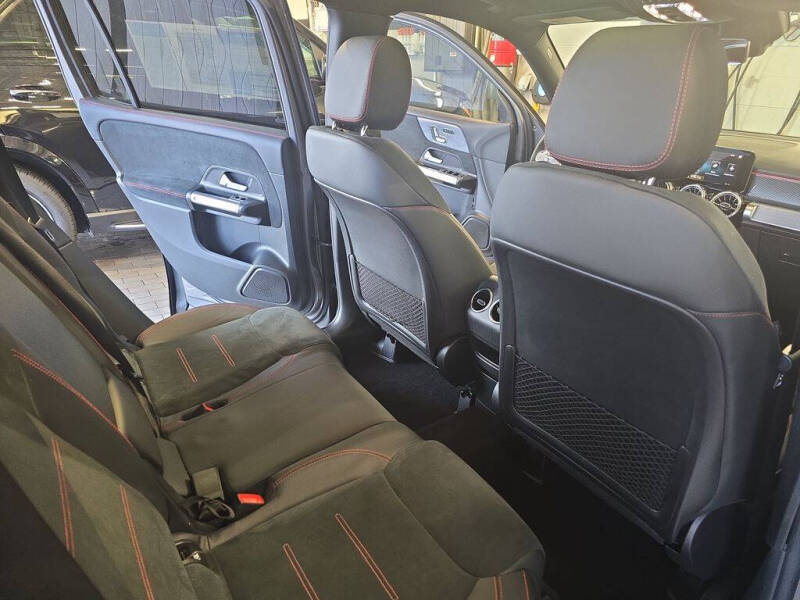 2023 Mercedes-Benz GLB GLB 250