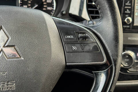 2016 Mitsubishi Outlander SE