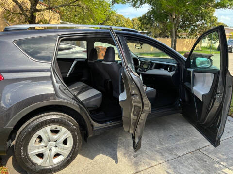 2014 Toyota RAV4 LE