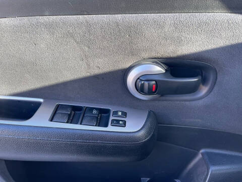 2008 Nissan Versa 1.8 S