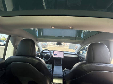 2019 Tesla Model 3 Mid Range