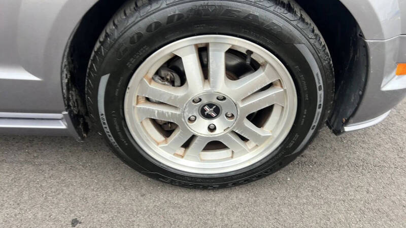 2006 Ford Mustang GT Deluxe