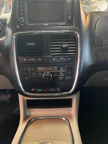 2011 Dodge Grand Caravan Crew