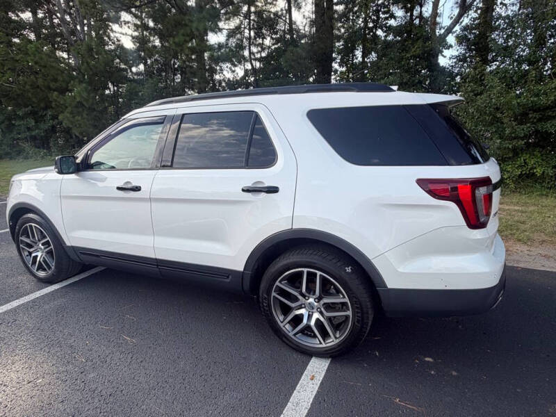 2017 Ford Explorer Sport