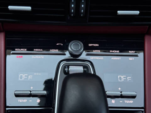 2022 Porsche Cayenne Turbo S E-Hybrid