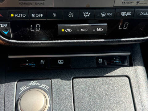 2015 Lexus ES 300h