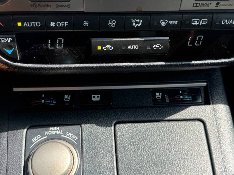 2015 Lexus ES 300h