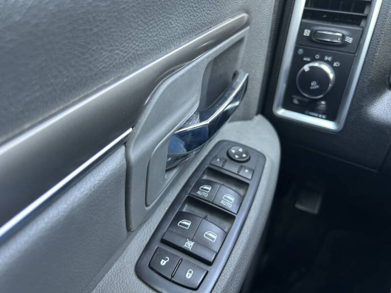 2020 RAM 1500 Classic SLT