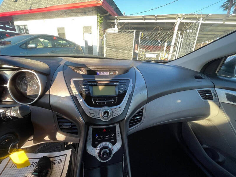 2012 Hyundai Elantra GLS