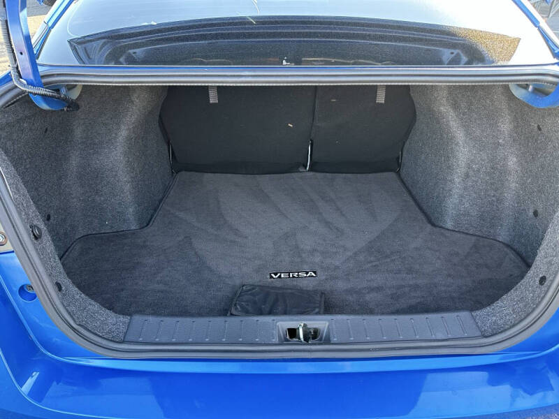 2024 Nissan Versa SV