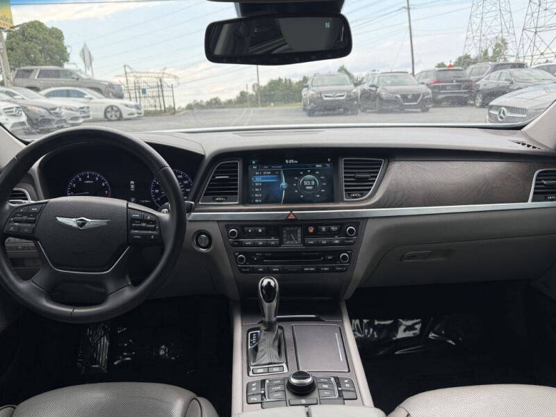 2017 Genesis G80