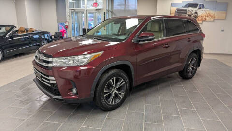 2017 Toyota Highlander for sale at AUTOTX CAR SALES inc. in North Randall OH