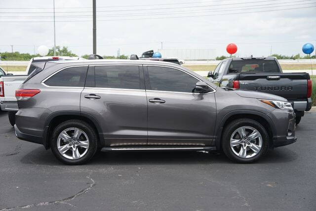 2017 Toyota Highlander Limited