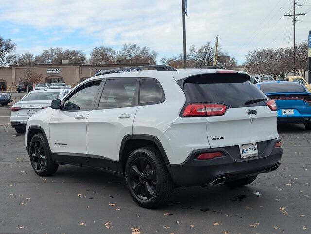 2018 Jeep Cherokee for sale at Axio Auto Boise in Boise, ID