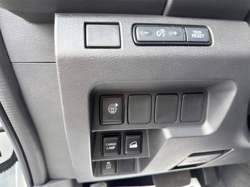 2025 Nissan Frontier S