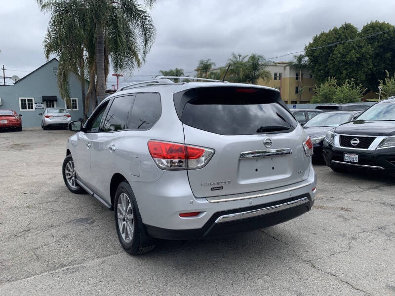 2015 Nissan Pathfinder SV