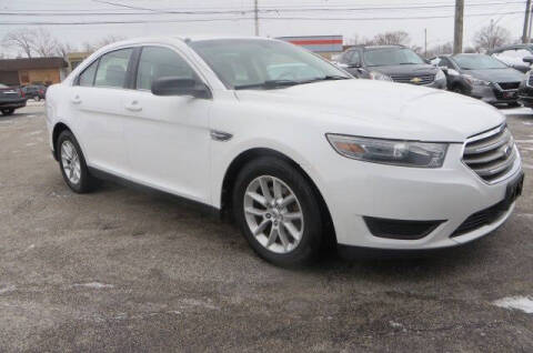 2013 Ford Taurus SE