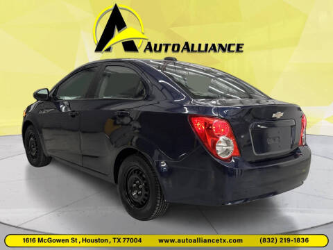 2015 Chevrolet Sonic LS Auto