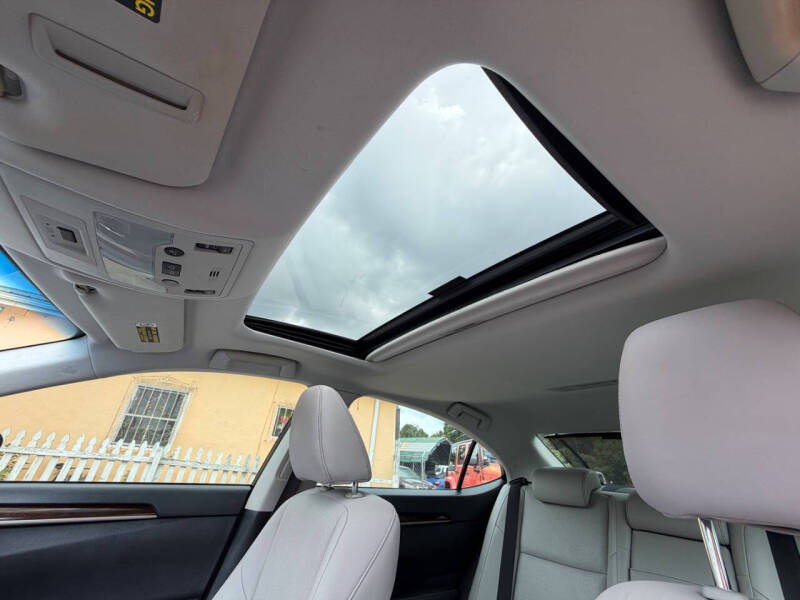 2013 Lexus ES 350