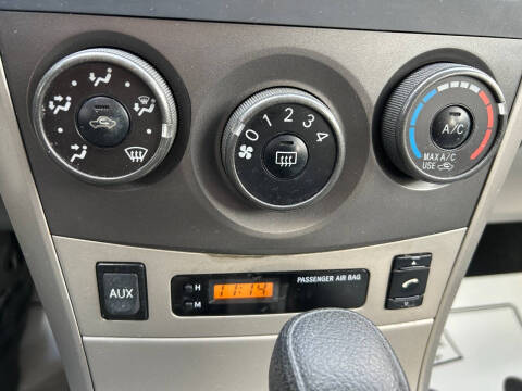 2011 Toyota Corolla LE