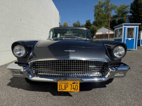 1957 Ford Thunderbird