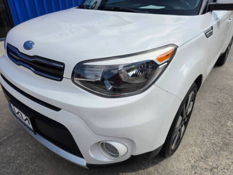 2018 Kia Soul +