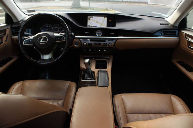 2016 Lexus ES 350