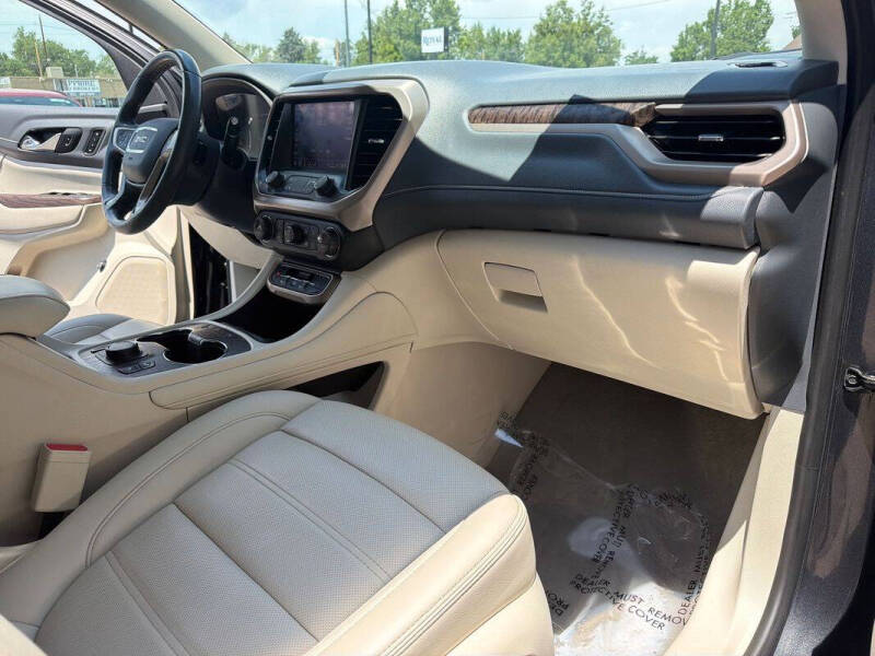 2021 GMC Acadia Denali