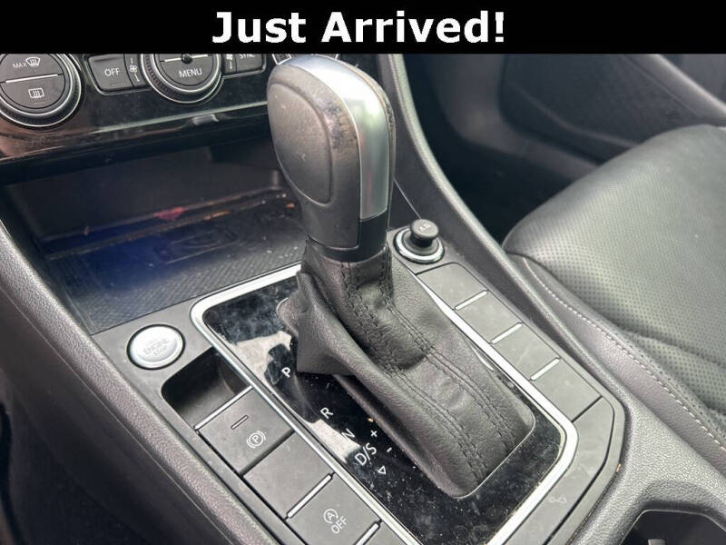 2020 Volkswagen Jetta SEL Premium