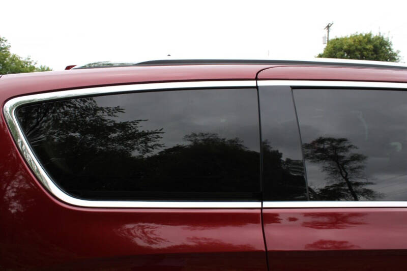 2021 Chrysler Pacifica Hybrid Touring L