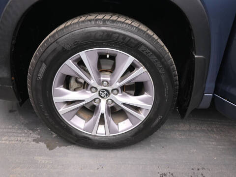 2016 Toyota Highlander LE Plus