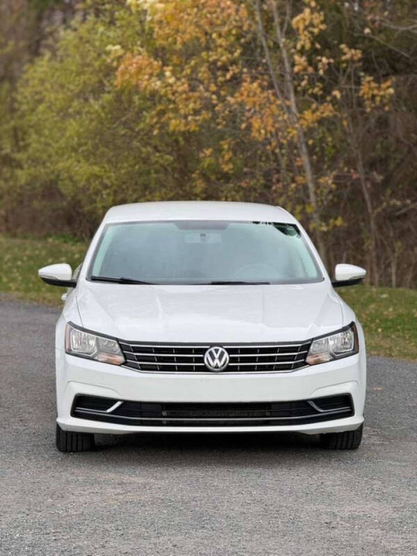 2016 Volkswagen Passat 1.8T S