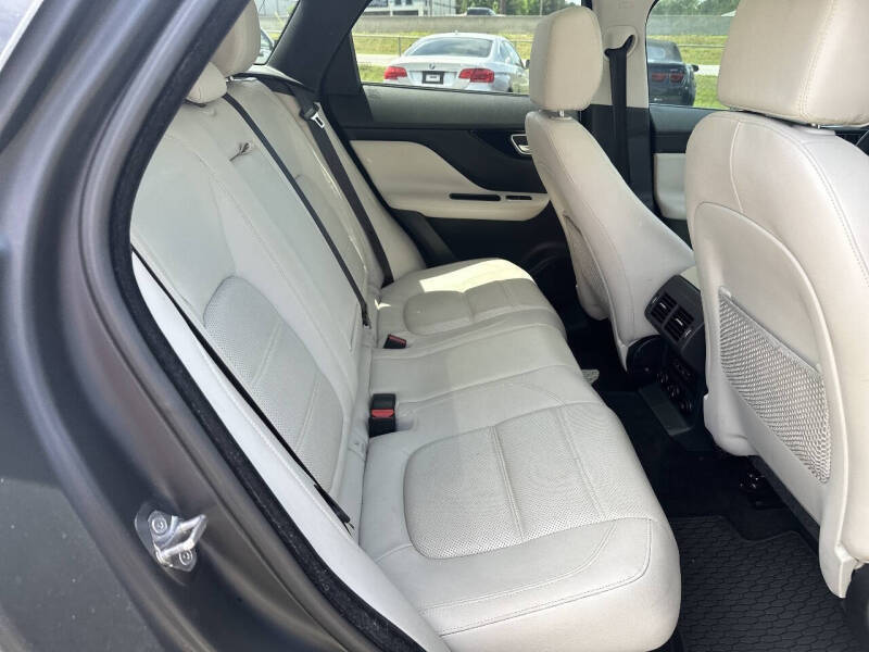 2018 Jaguar F-PACE 25t Prestige