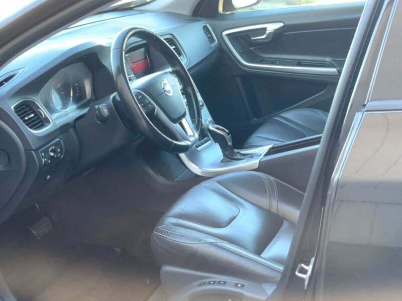 2017 Volvo S60 T5 Dynamic