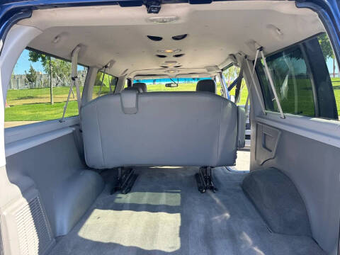 2013 Ford E-Series E-150 XLT