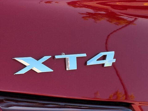 2024 Cadillac XT4 Premium Luxury