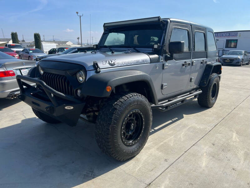 2015 Jeep Wrangler Unlimited Sport photo 2