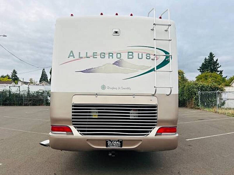 1999 Freightliner XC Chassis