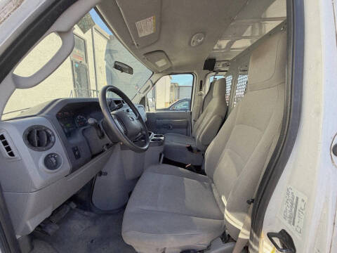 2011 Ford E-Series E-250