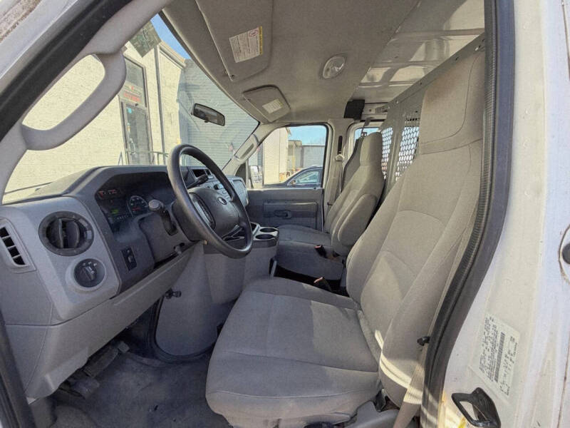 2011 Ford E-Series E-250