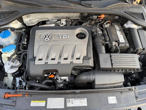 2013 Volkswagen Passat TDI SE