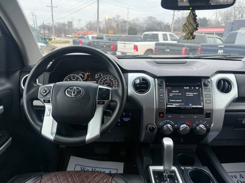 2017 Toyota Tundra SR5