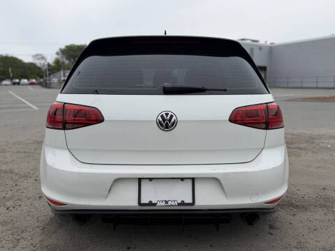 2015 Volkswagen Golf GTI S