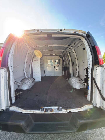 2018 Chevrolet Express 2500