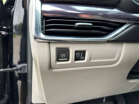 2022 Cadillac XT4 Luxury