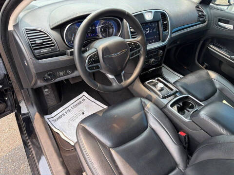 2023 Chrysler 300 Touring