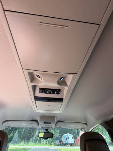 2014 Chrysler Town and Country Touring-L