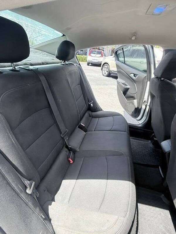 2017 Chevrolet Cruze LS Auto