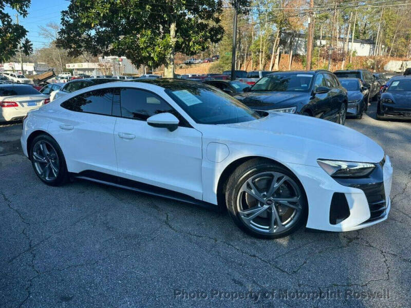 2023 Audi e-tron GT quattro Premium Plus