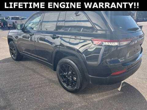 2024 Jeep Grand Cherokee Laredo